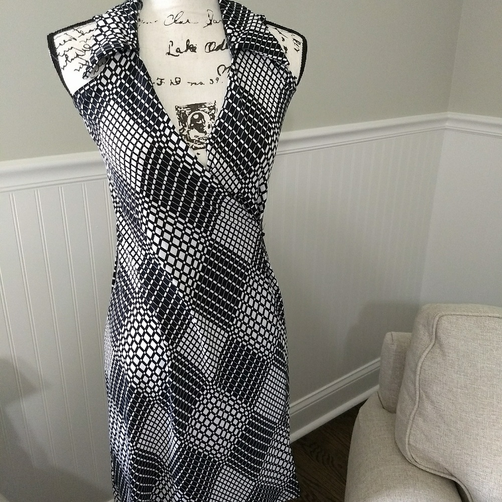 Moa moa black and white Aztec print dress